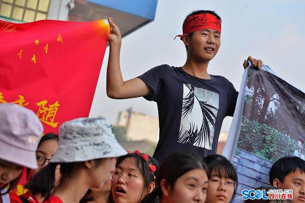 巴埃納：我16歲時在沙發(fā)上看歐洲杯 想奪冠就必須打敗最好的球隊