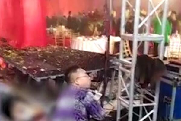 馬卡報：羅馬和那不勒斯有意阿圖爾，都現(xiàn)已預備好了報價