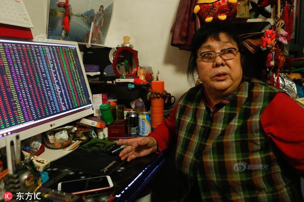 TA：滕哈赫正調整教練團隊 曼聯(lián)引進前伯恩利門將教練滕魯維拉爾