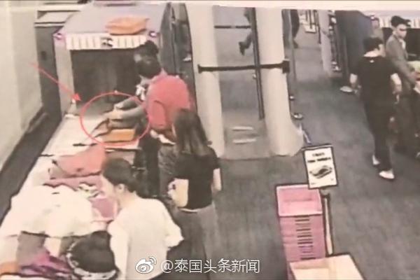 都體：布翁喬爾諾回絕轉會尤文 迪洛倫佐將留在那不勒斯