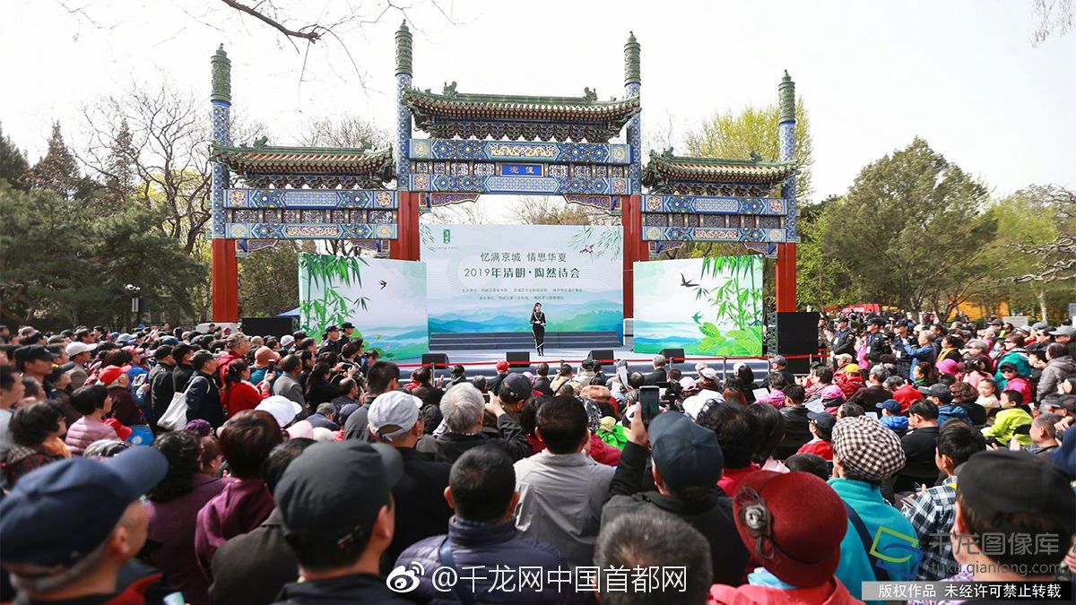 業(yè)余足球→國家隊??法國新全家福：全員身穿自己啟蒙俱樂部球衣