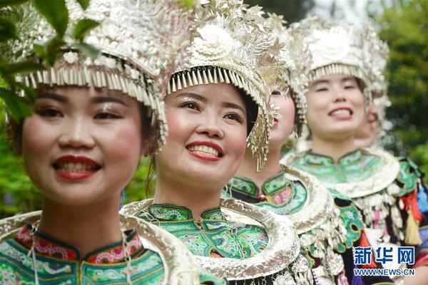 圖片報：德米拉爾因用不妥手勢慶祝，將被歐足聯(lián)禁賽兩場
