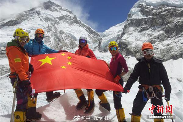 馬卡報：羅馬和那不勒斯有意阿圖爾，都現(xiàn)已預備好了報價