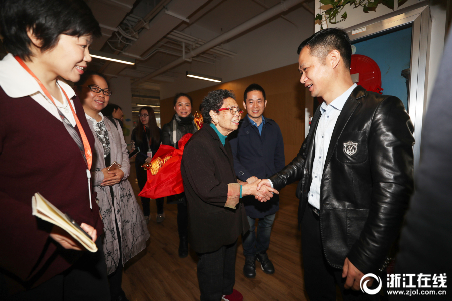 曼晚：馬賽和拉齊奧已報價格林伍德，曼聯(lián)沒有方案讓他重回一線隊