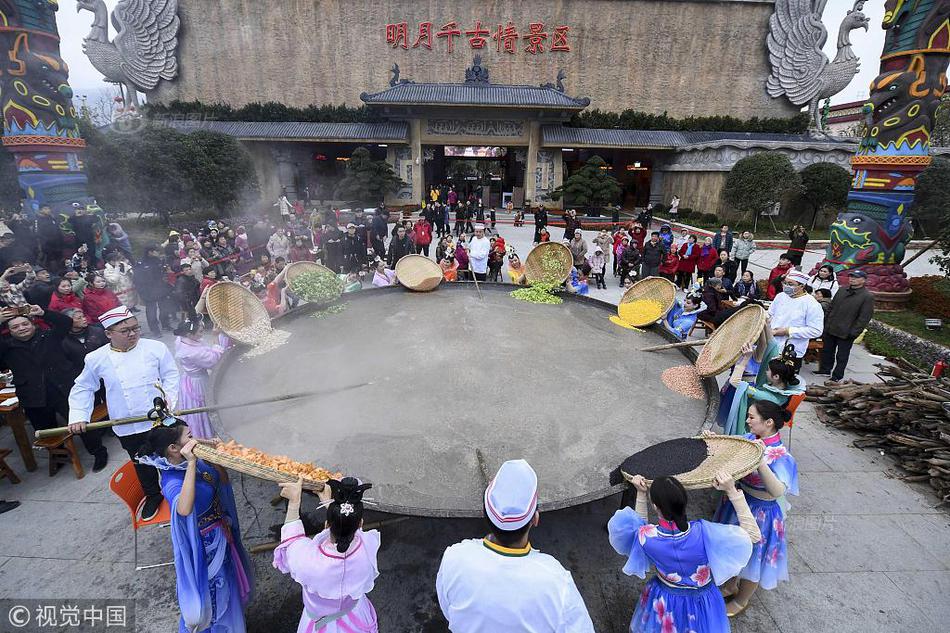 西媒：赫爾城邊鋒菲洛根的經(jīng)紀人，向巴薩推銷該球員未成功
