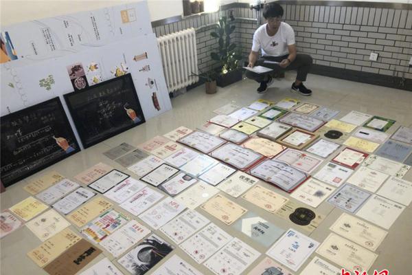 西媒：莫拉塔本來現(xiàn)已決議留隊，現(xiàn)因伊布的約請又呈現(xiàn)不堅定